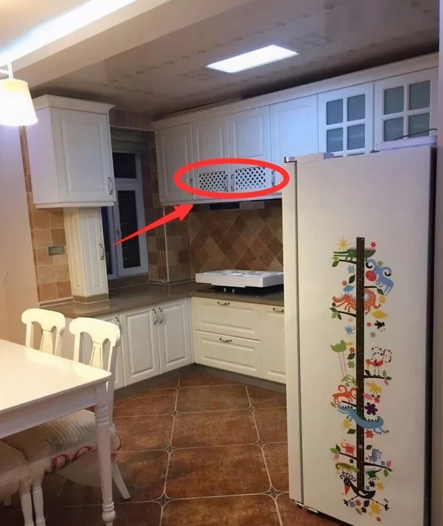 房子裝修12大錯誤裝修 櫥柜網(wǎng)格門 房子裝修12大錯誤裝修 櫥柜網(wǎng)格門